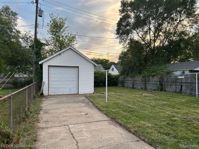 7243 Dacosta, Redford, MI 48239