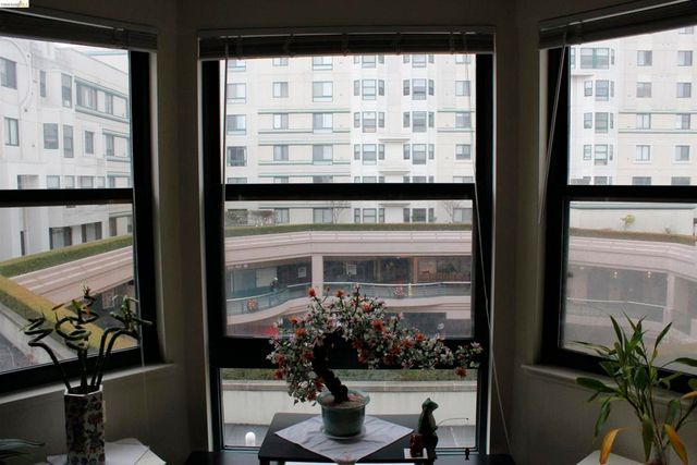 989 989 Webster St 450, Oakland, CA 94607