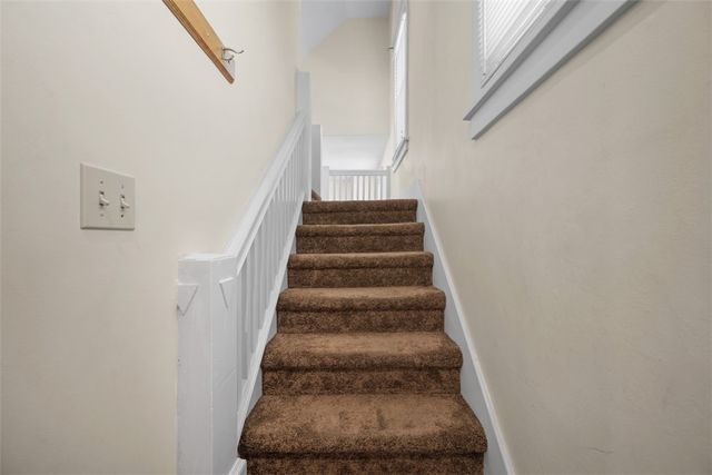 254 Ridge Ave, New Kensington, PA 15068