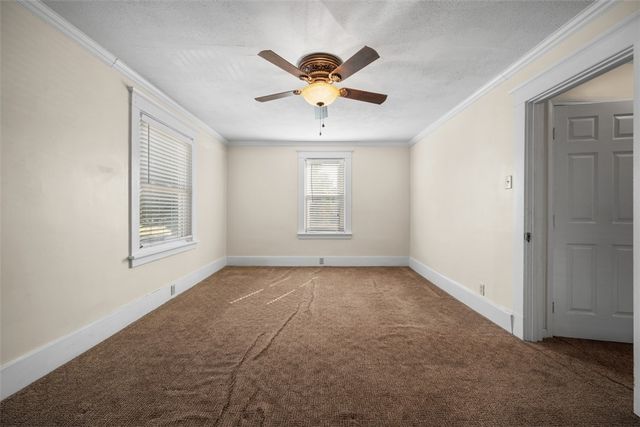 254 Ridge Ave, New Kensington, PA 15068