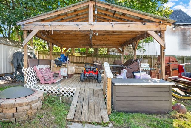 254 Ridge Ave, New Kensington, PA 15068