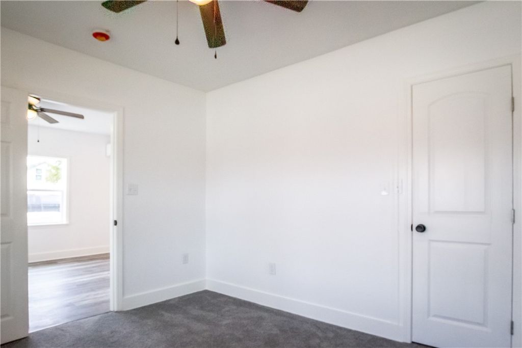 413 South San Patricio, Sinton, TX 78387 — photo 5