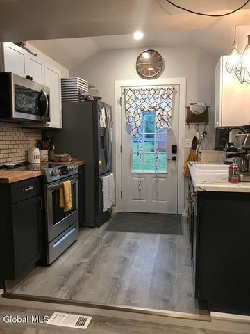 7352 Church Road, Guilderland, NY 12306