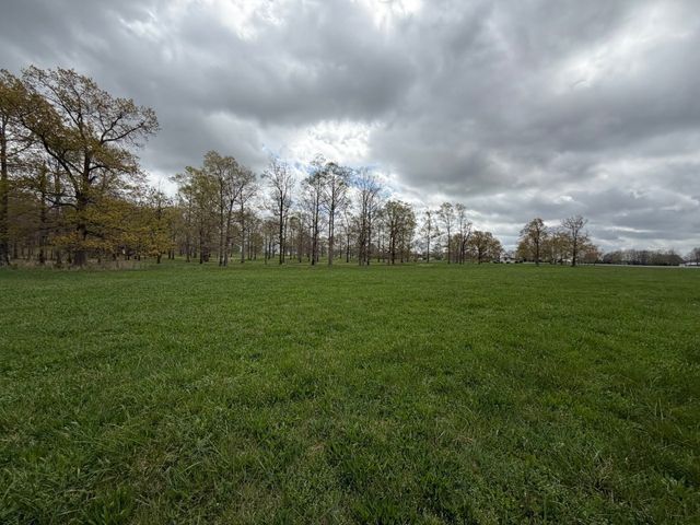 10 Ledford Mill Lane, Normandy, TN 37360