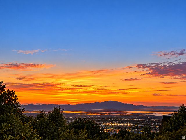 978 OAKWOOD DR, Bountiful, UT 84010