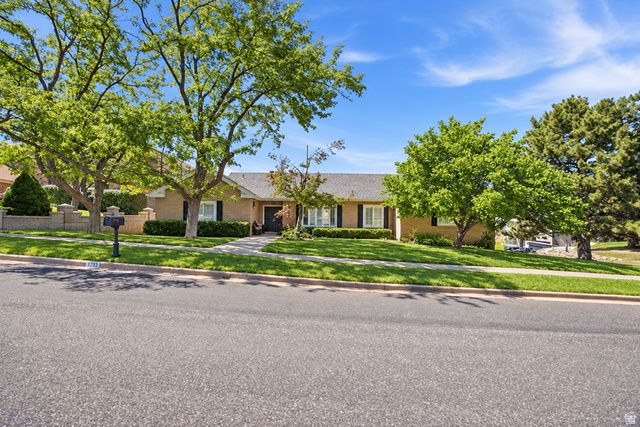 978 OAKWOOD DR, Bountiful, UT 84010