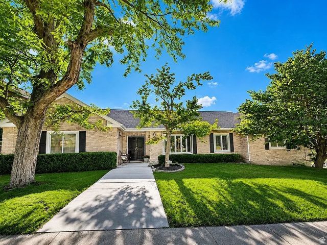 978 OAKWOOD DR, Bountiful, UT 84010