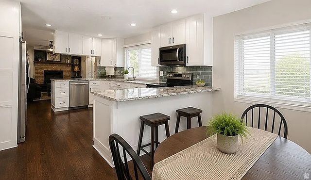978 OAKWOOD DR, Bountiful, UT 84010