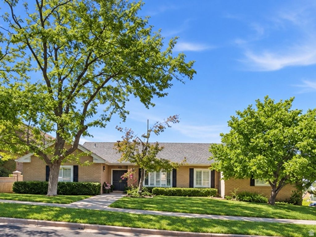 978 OAKWOOD DR, Bountiful, UT 84010 — exterior