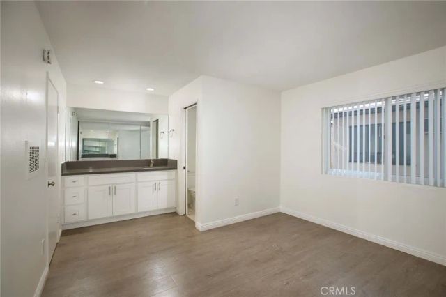 441 Burchett 110, Glendale, CA 91203