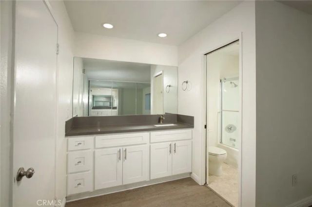 441 Burchett 110, Glendale, CA 91203