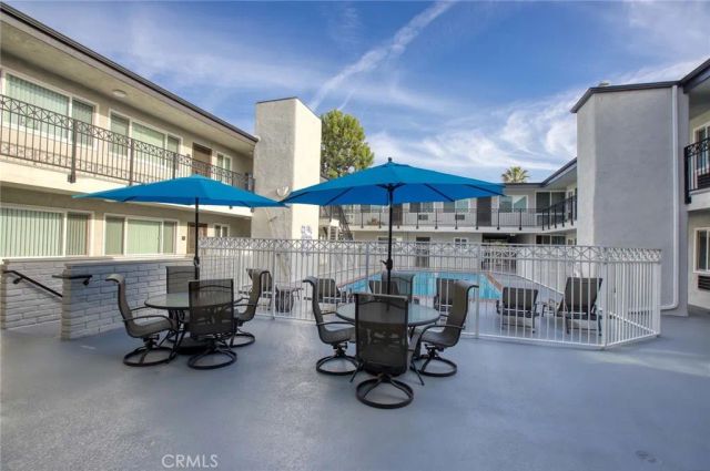 441 Burchett 110, Glendale, CA 91203