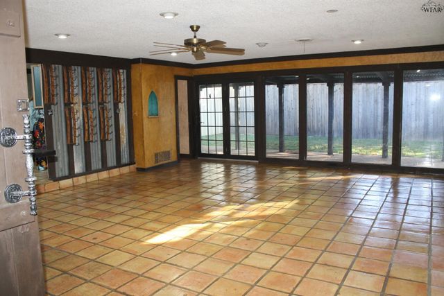 2813 LAMBETH WAY, Wichita Falls, TX 76309