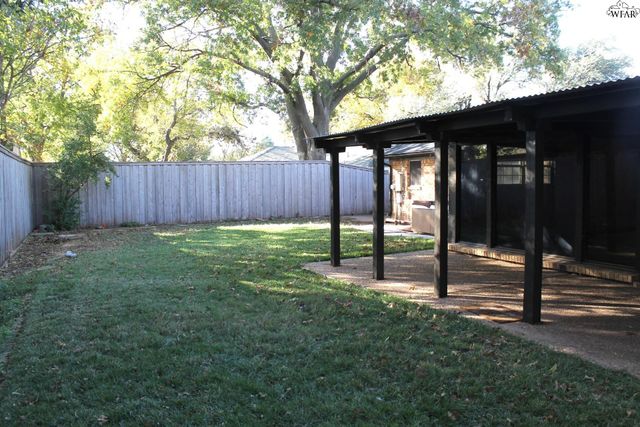 2813 LAMBETH WAY, Wichita Falls, TX 76309