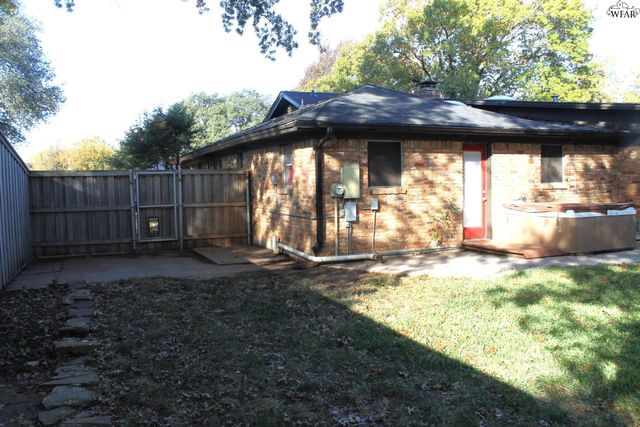 2813 LAMBETH WAY, Wichita Falls, TX 76309