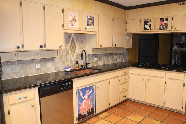 2813 LAMBETH WAY, Wichita Falls, TX 76309