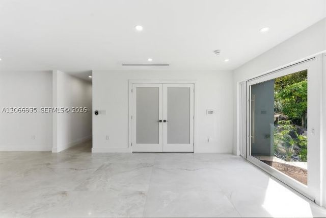 291 E Shore Dr E 0, Miami, FL 33133