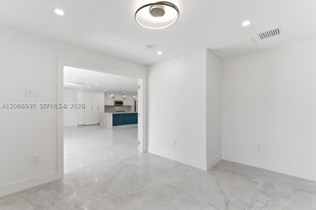 291 E Shore Dr E 0, Miami, FL 33133
