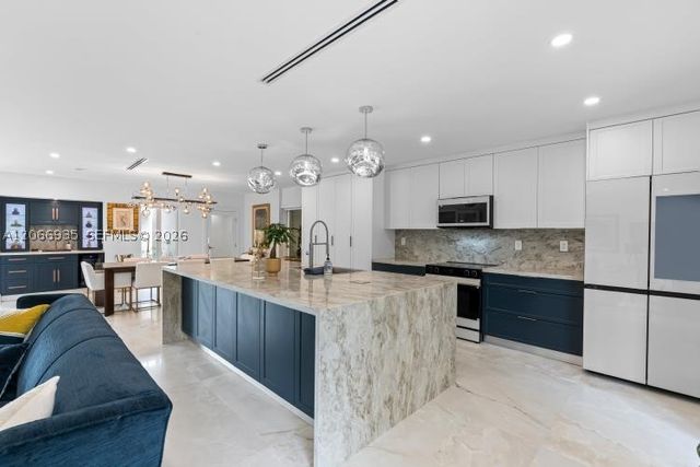 291 E Shore Dr E 0, Miami, FL 33133