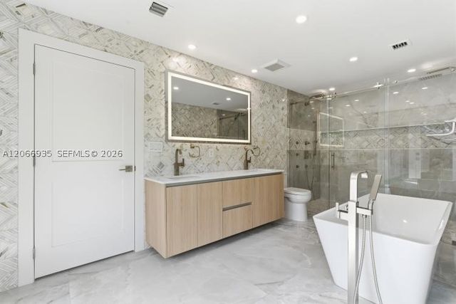 291 E Shore Dr E 0, Miami, FL 33133