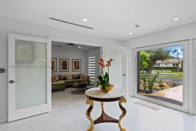 291 E Shore Dr E 0, Miami, FL 33133