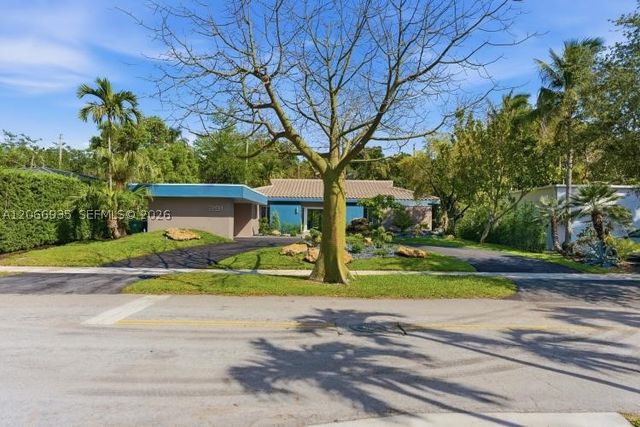 291 E Shore Dr E 0, Miami, FL 33133