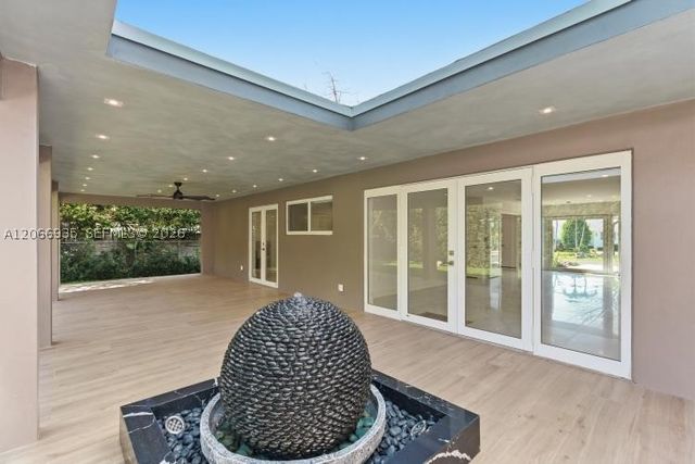 291 E Shore Dr E 0, Miami, FL 33133