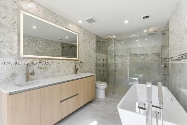 291 E Shore Dr E 0, Miami, FL 33133