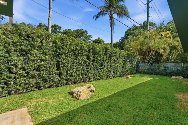 291 E Shore Dr E 0, Miami, FL 33133