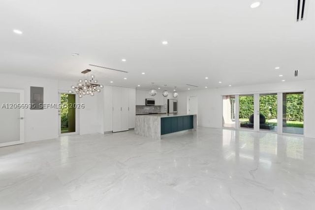 291 E Shore Dr E 0, Miami, FL 33133