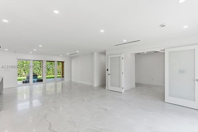 291 E Shore Dr E 0, Miami, FL 33133