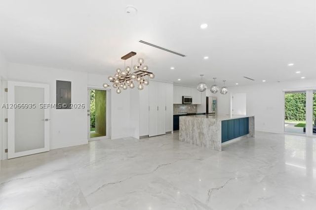 291 E Shore Dr E 0, Miami, FL 33133