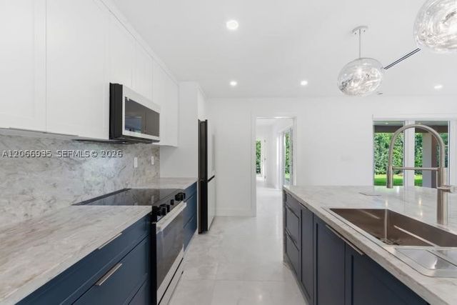 291 E Shore Dr E 0, Miami, FL 33133