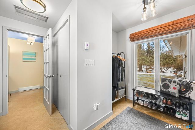 15 Four Brooks Circle, Stamford, CT 06903