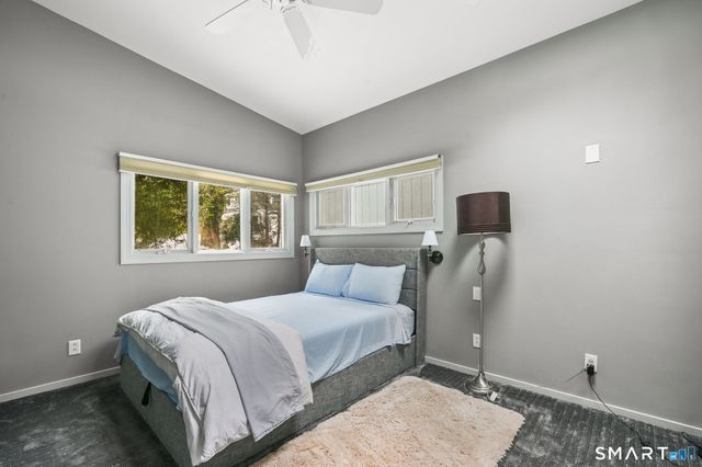 15 Four Brooks Circle, Stamford, CT 06903