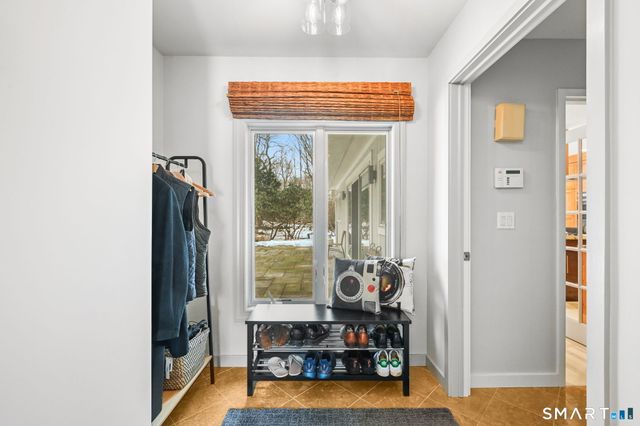 15 Four Brooks Circle, Stamford, CT 06903