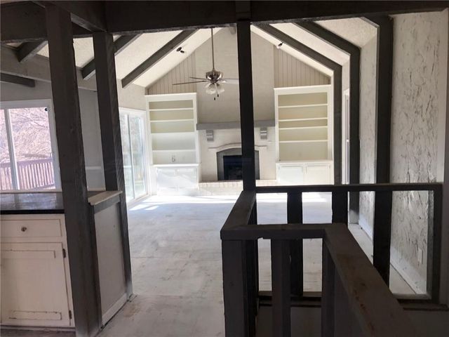 6012 Woodside Avenue, Kansas City, MO 64133