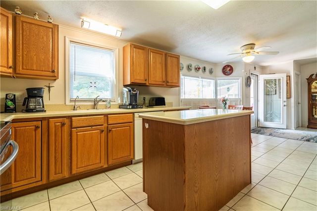 19876 Frenchmans CT, North Fort Myers, FL 33903