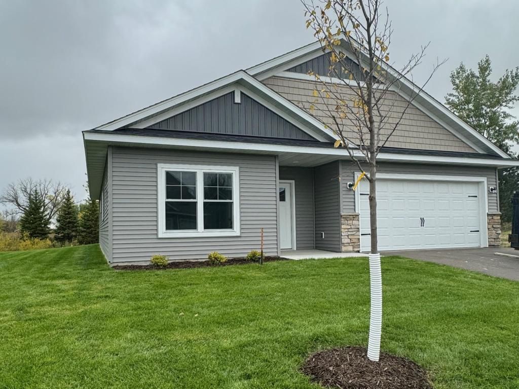 4921 Evergreen Drive N, Hugo, MN 55038 — exterior