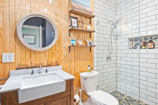 959 Kennings Road, Crosby, TX 77532