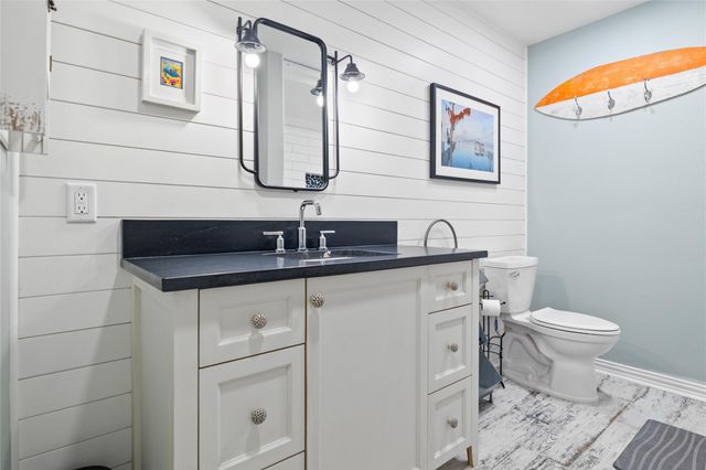 959 Kennings Road, Crosby, TX 77532