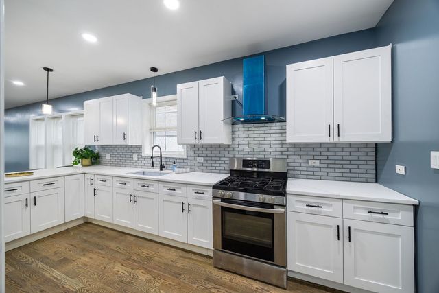 1132 N Waller Avenue, Chicago, IL 60651