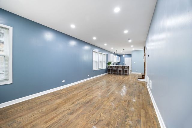 1132 N Waller Avenue, Chicago, IL 60651