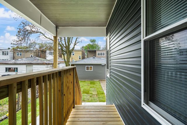 1132 N Waller Avenue, Chicago, IL 60651
