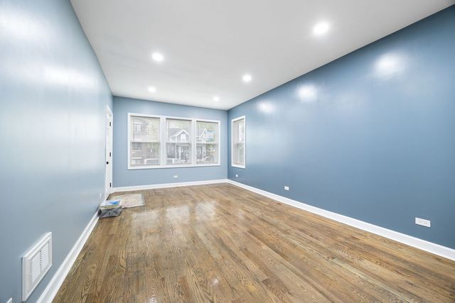 1132 N Waller Avenue, Chicago, IL 60651