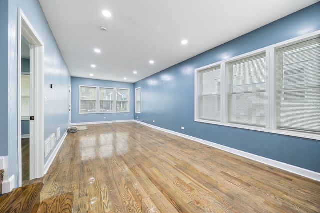 1132 N Waller Avenue, Chicago, IL 60651