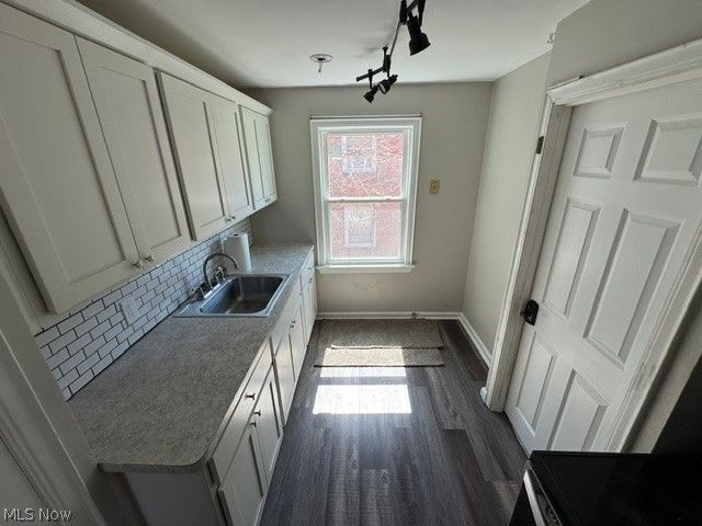 1811 E 291st Street, Wickliffe, OH 44092