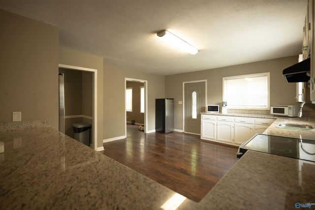1050 Old Gurley Pike, New Hope, AL 35760