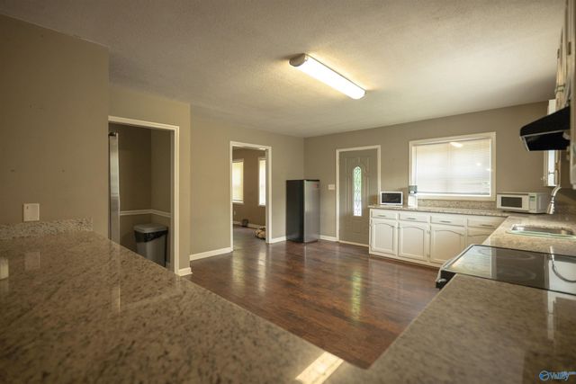 1050 Old Gurley Pike, New Hope, AL 35760
