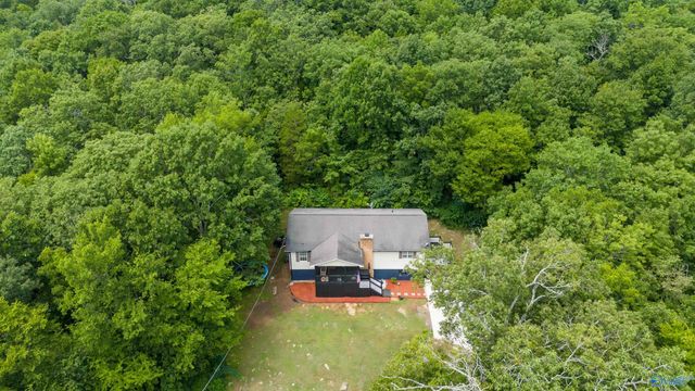 1050 Old Gurley Pike, New Hope, AL 35760